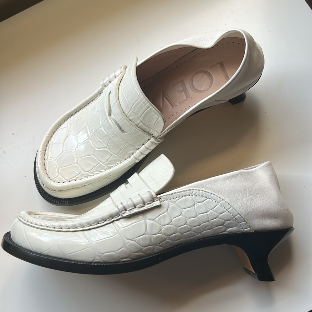 Loewe White Embossed Loafers with Black Accent - Picture 4 of 8